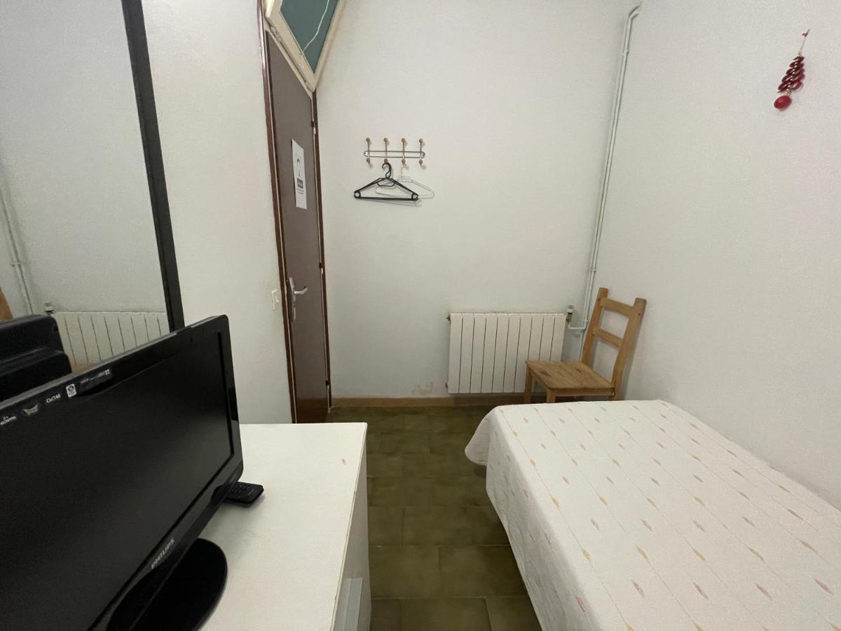 Einzelzimmer mit Gemeinschaftsbad