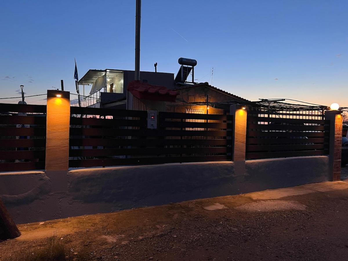 Cottage near the sea - B&B Néa Moudhaniá