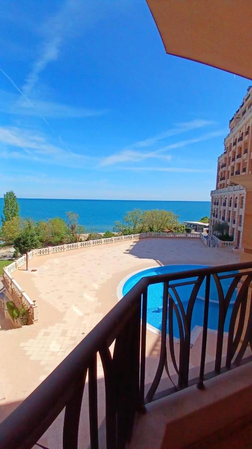 Family Residens - Bed and Breakfast Sv. Konstantin i Elena