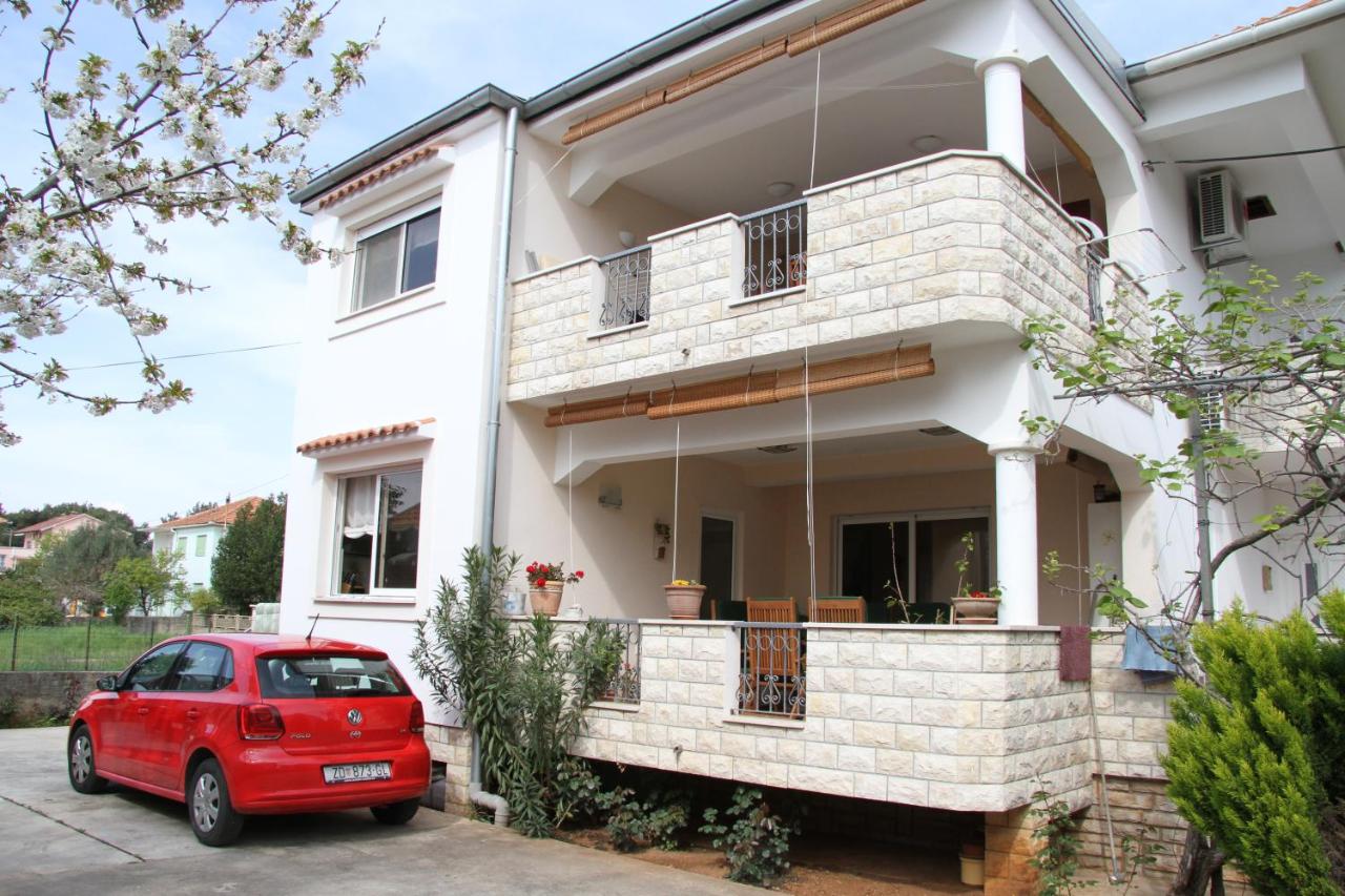 Apartment Paula with Private Jacuzzi and Parking- near the Beach - B&B Zadar