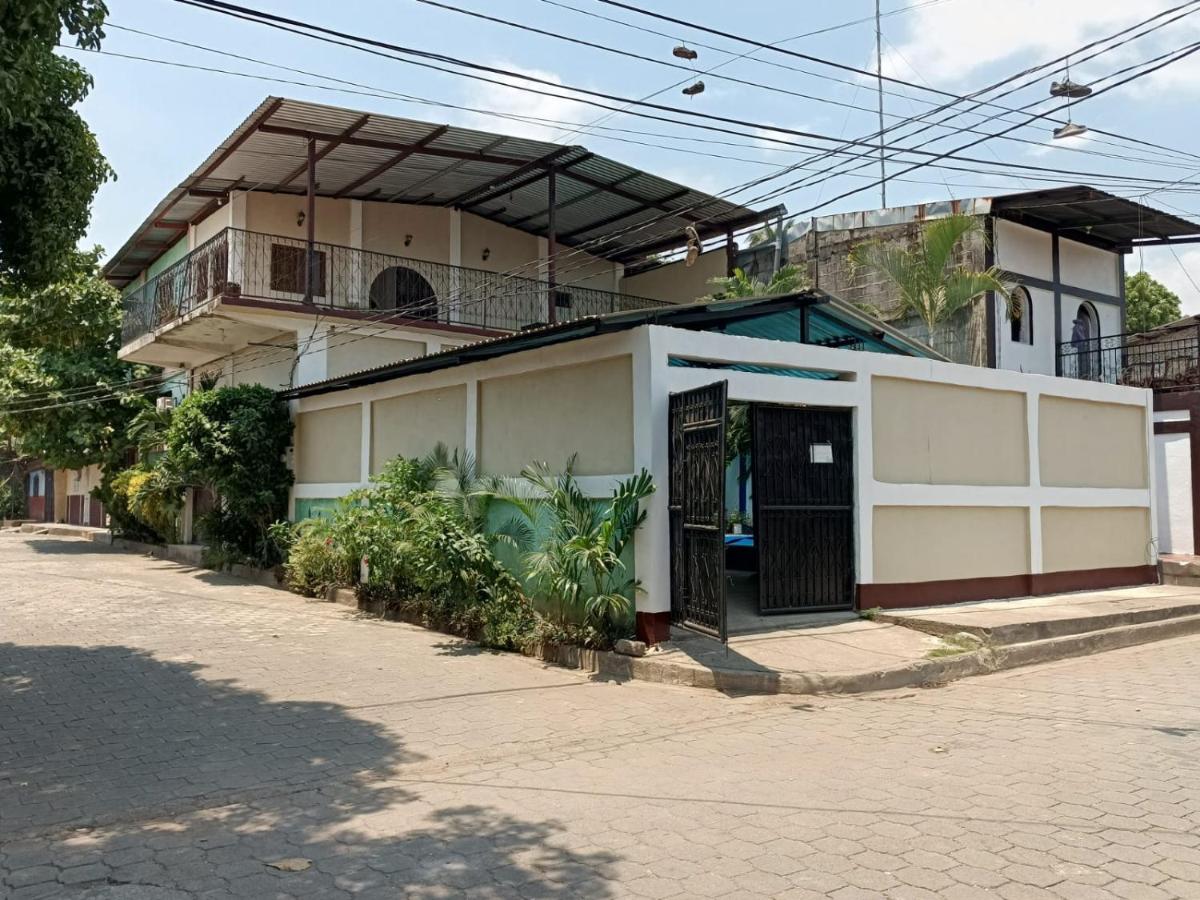 Hostal Terraza Bethel - B&B Chinandega
