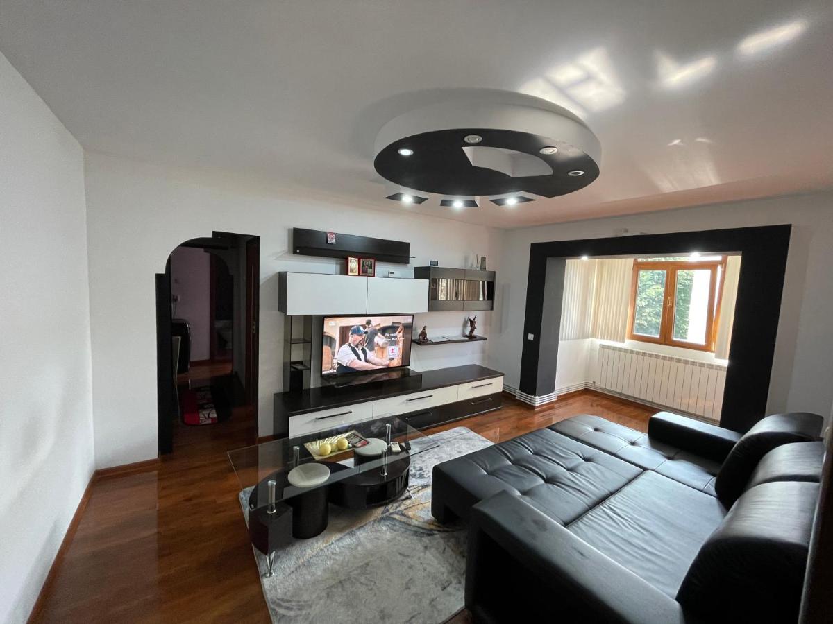 Cosy Home Apartament - B&B Craiova