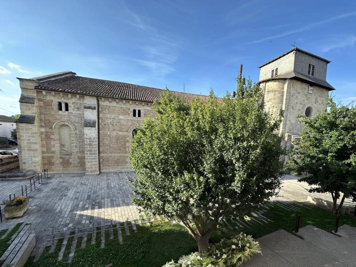 Studio cosy face à l'église - B&B Le Mas-d'Agenais