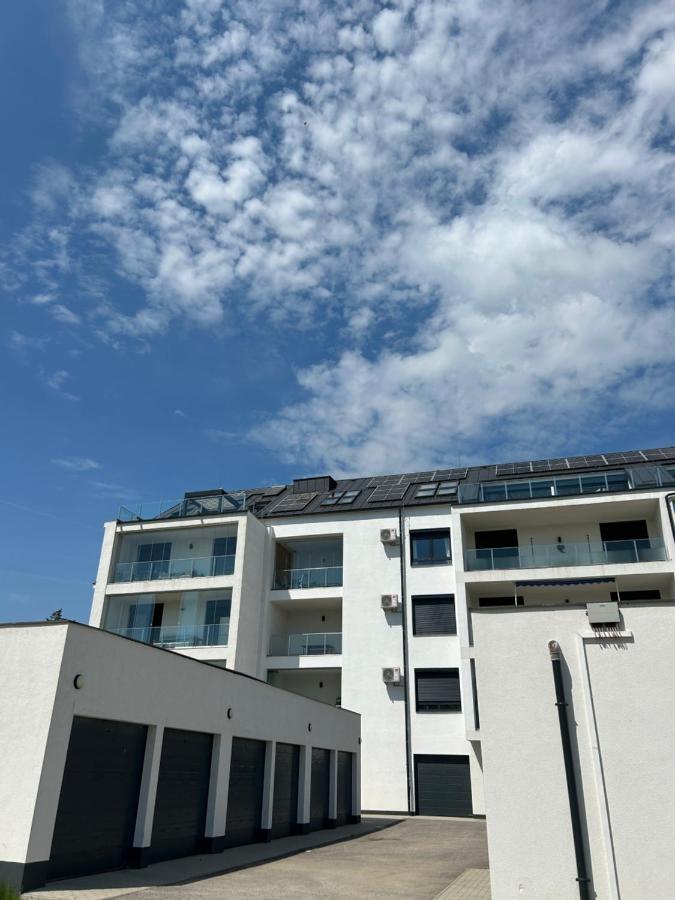 Blue Lagoon Apartment - B&B