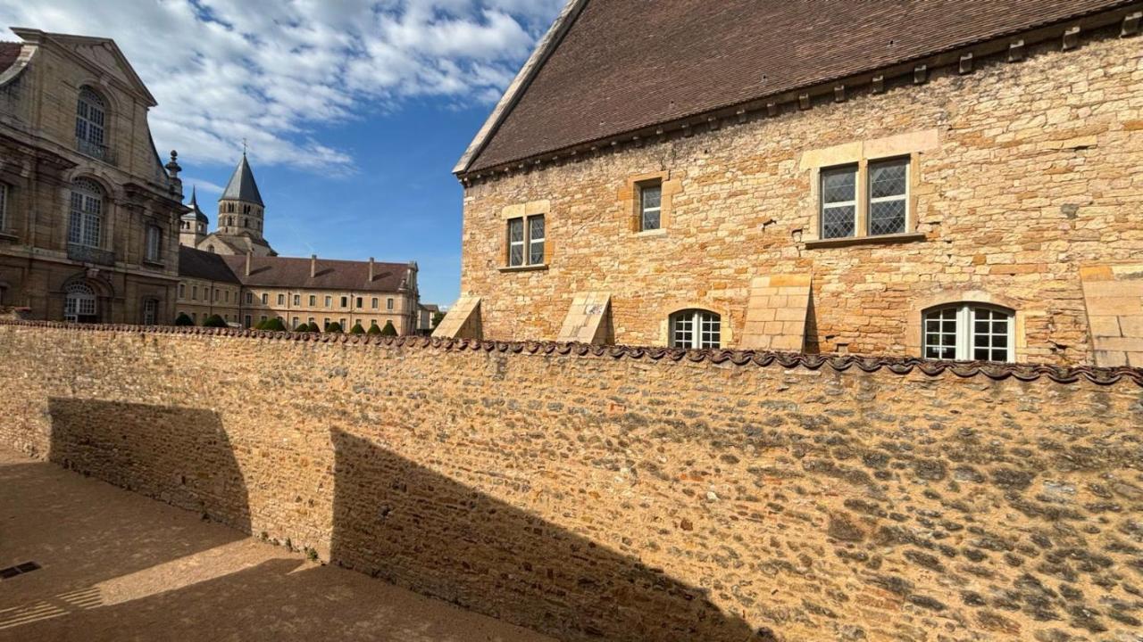 L'Abeille Du Moulin - Bed and Breakfast Cluny