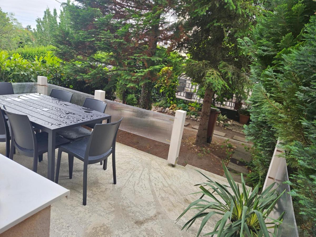 FAMILLE Apartman - B&B Tapolca
