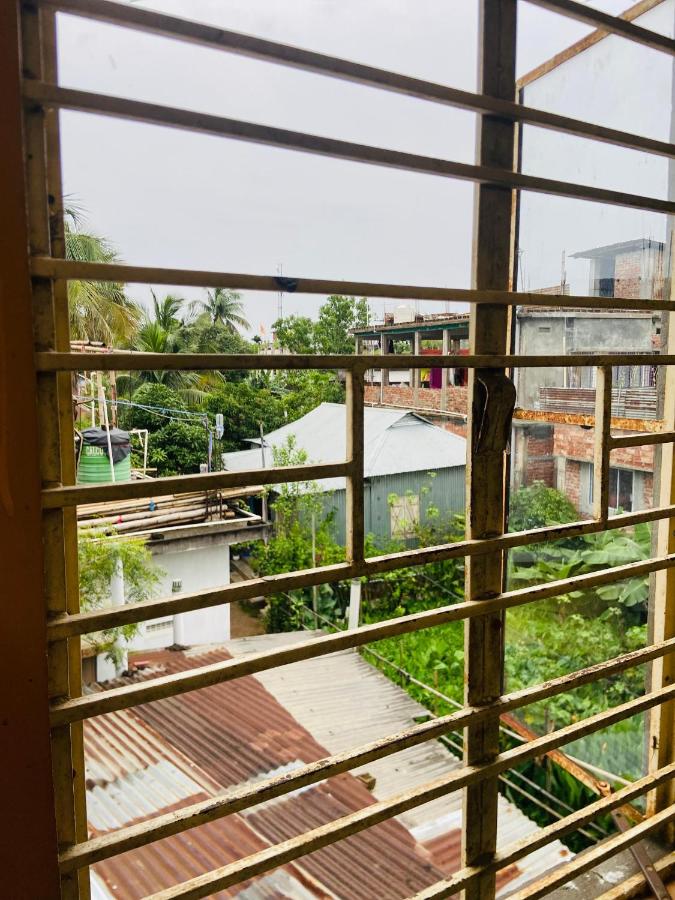 Shiv Uma Aalay Apartments - B&B Agartala