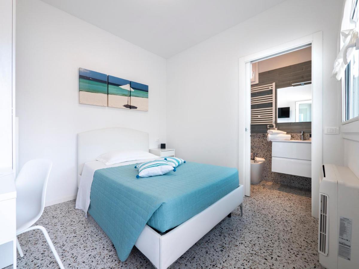 Single Room with Private Bathroom