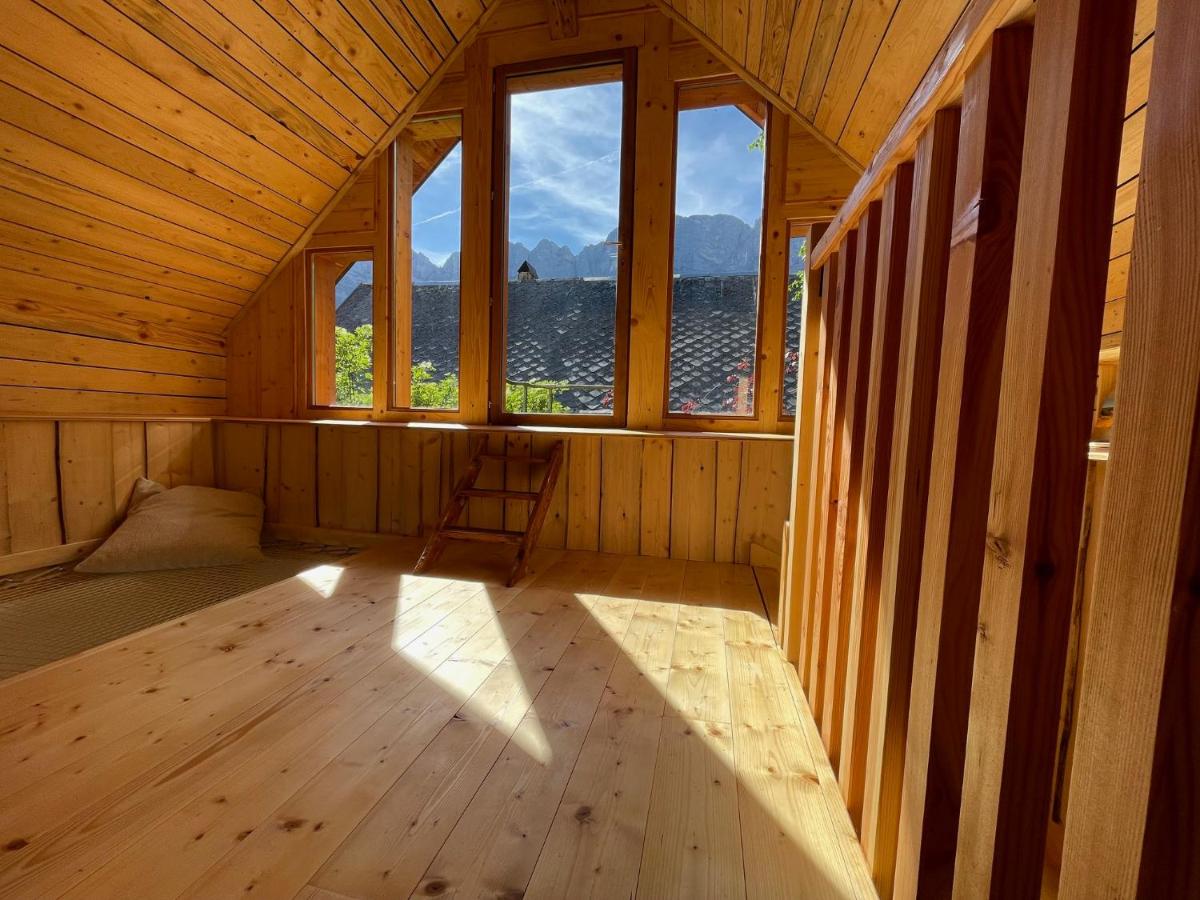 Maison indépendante au pied du Vercors - Gîte du Mas Roux - B&B