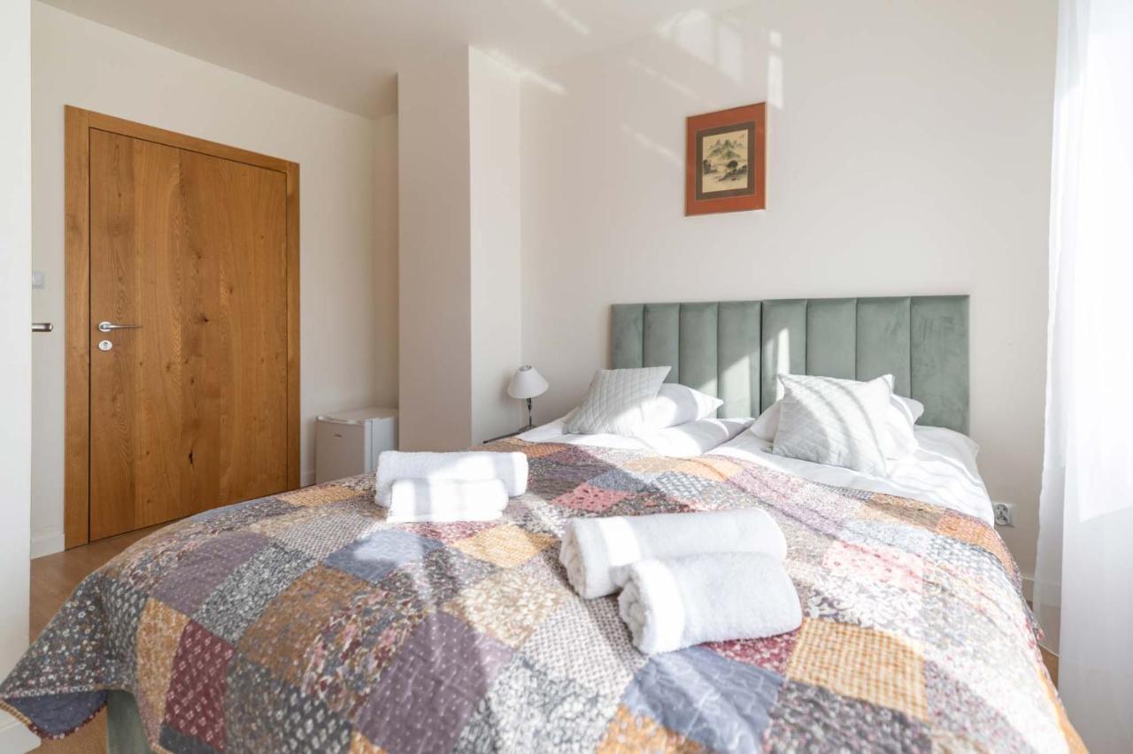 Doppelzimmer mit Balkon