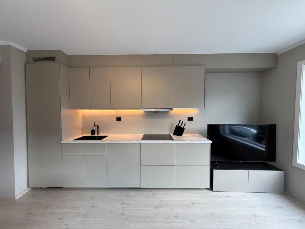 Moderne hus i sentrum av Lillestrøm - B&B