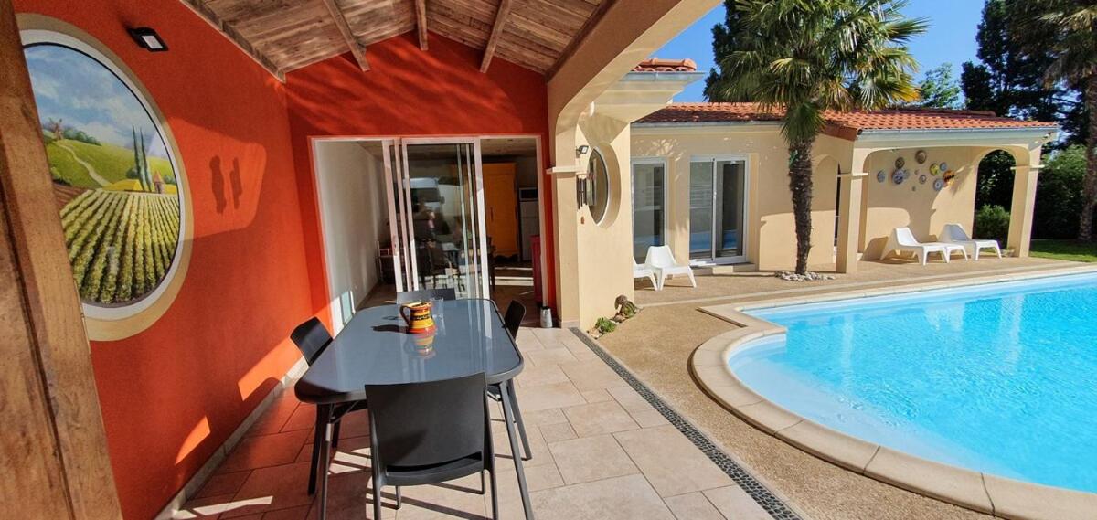 A La Topaze #Gîte calme #3 pers #Piscine privée #Cholet #Wifi haut débit #Préau #Cholet #Parc japonais #Puy du F ou - Chambres d'hôtes Le May-sur-Èvre