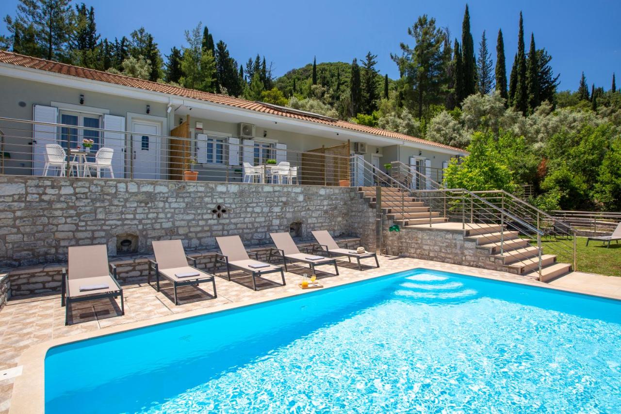 Theros House - B&B