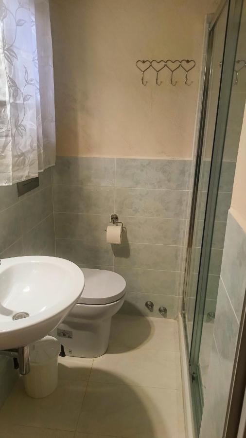 Camera Matrimoniale con Bagno Privato