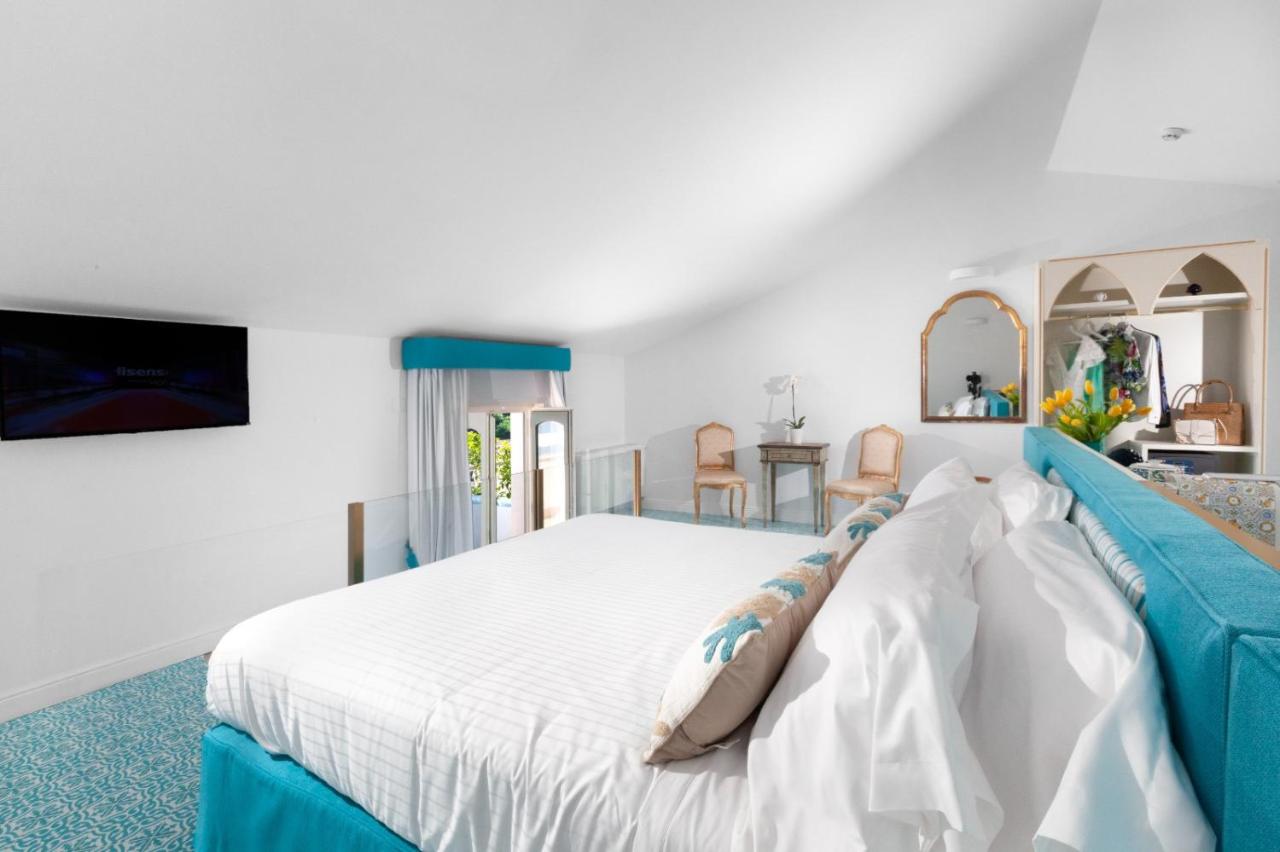 Suite mit Queensize-Bett und Whirlpool