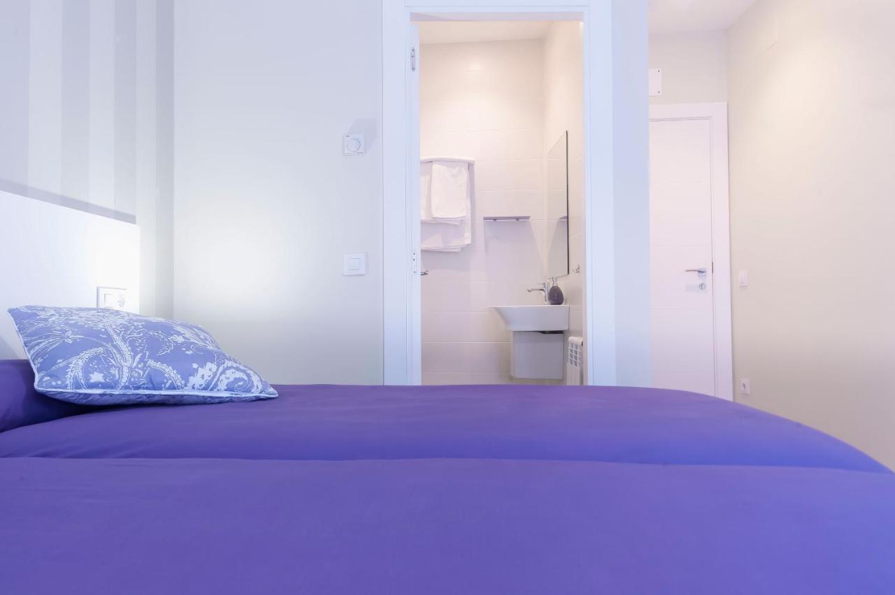 Double or Twin Room with Private Bathroom