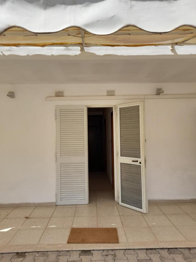 Malvischi Guesthouse - Garden & Pool - B&B Alberobello