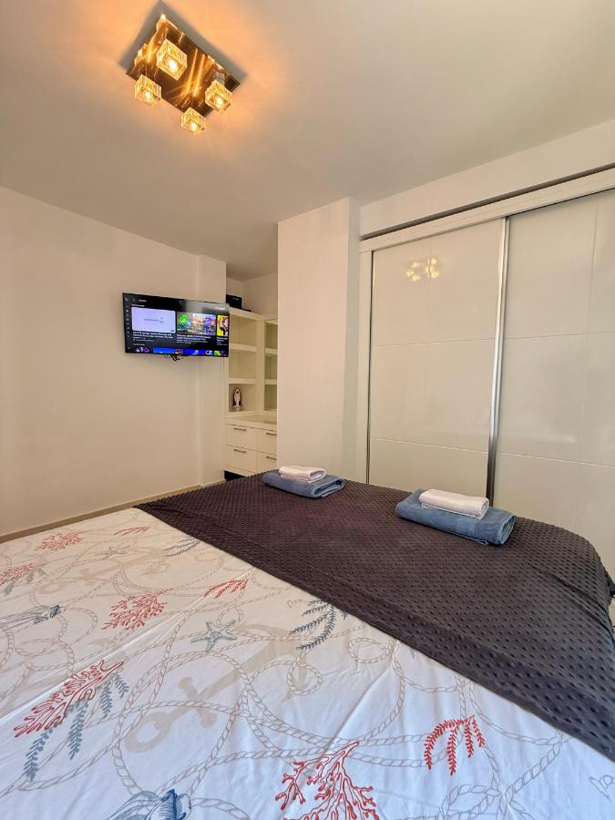 Appartamento con 2 Camere da Letto e Vista Mare