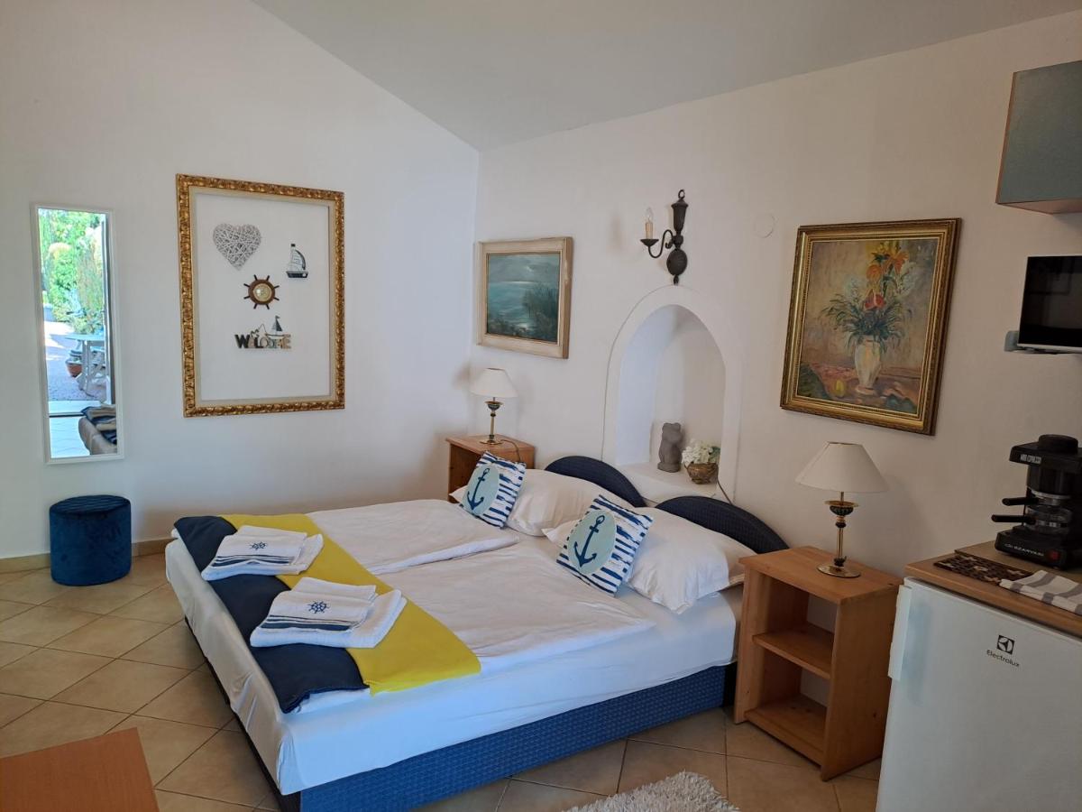 Csopak Mariann Apartman - B&B