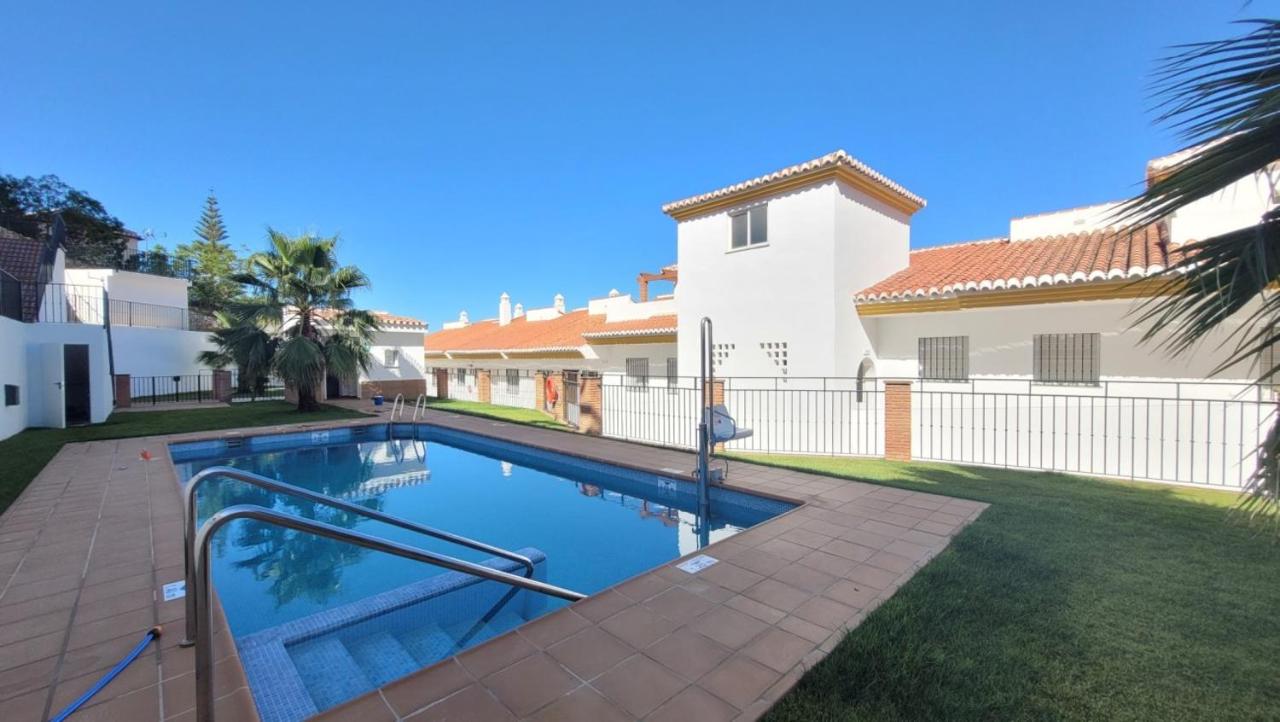 Apartamento con piscina y vistas - Cómpeta - Ferienwohnung Cómpeta