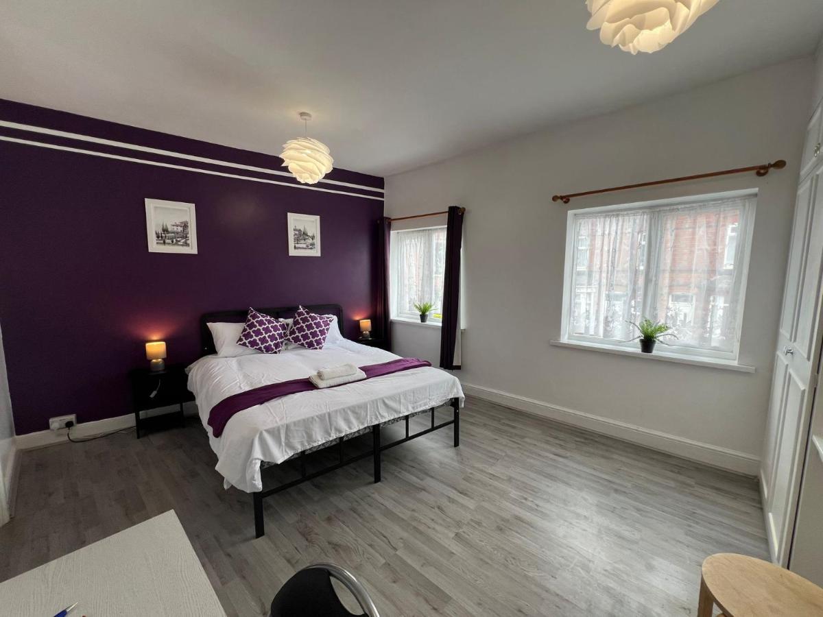 Oldbury House - Bespoke for Contractors - B&B