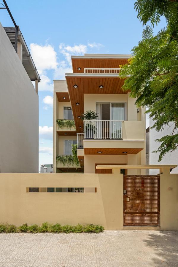 Kochi House, brand new 4BDR, 850m to the beach - B&B