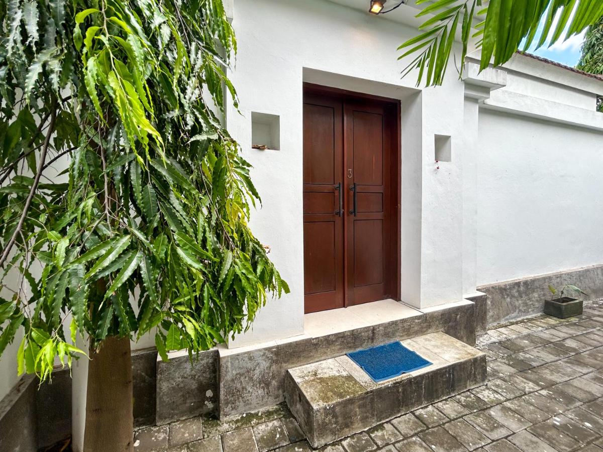 Mango Villa Seminyak - B&B