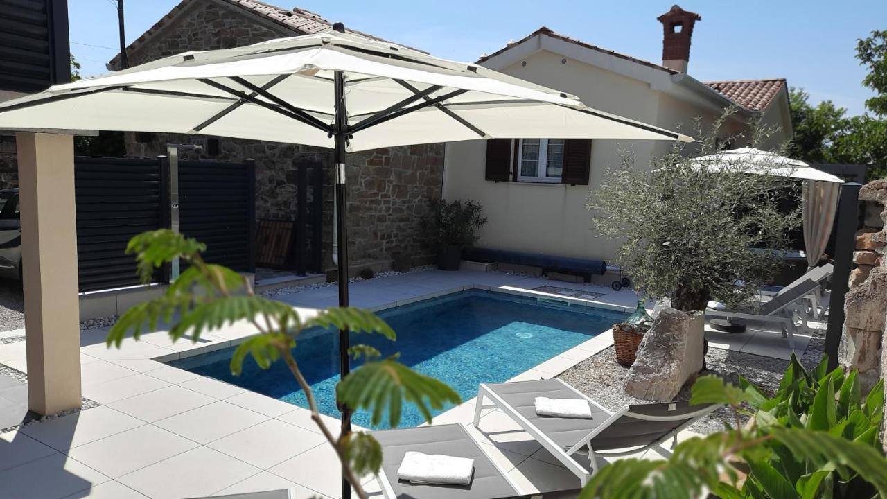 Private Villa Nostalgia with private pool - Istria - Koper Hinterland - B&B Gračišče