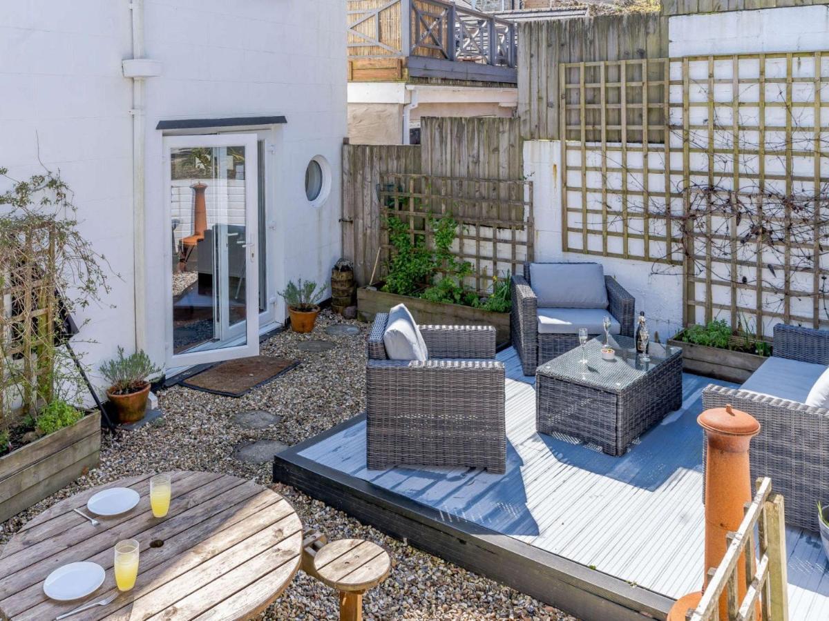 4 Bed in Saundersfoot 52743 - B&B