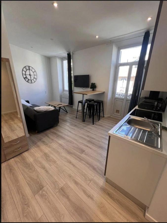 Studio Centre Cannes la bocca - 5 min des plages - WIFI Clim - Ferienwohnung Cannes