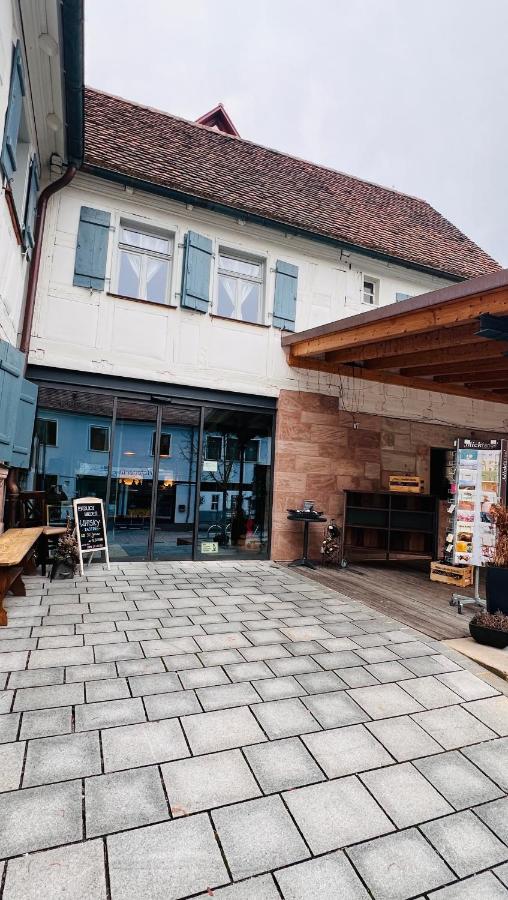 Fachwerkhaus Hufschmiede - Blauer Salon - B&B Zirndorf