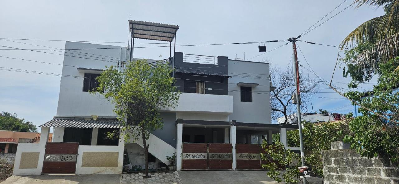 SHIs Spandha Apartments Near Coimbatore Airport - B&B Coimbatore