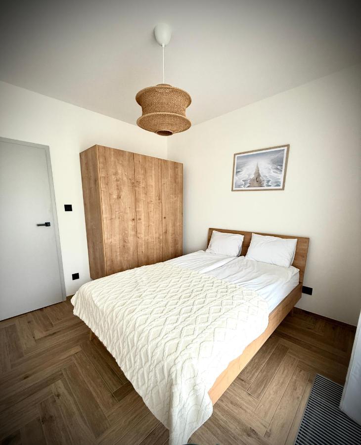 One-Bedroom Apartment with Balcony