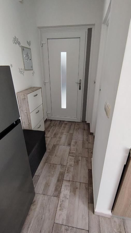 Apartman Sun Rays 3 - Chambres d’hôtes Novalja