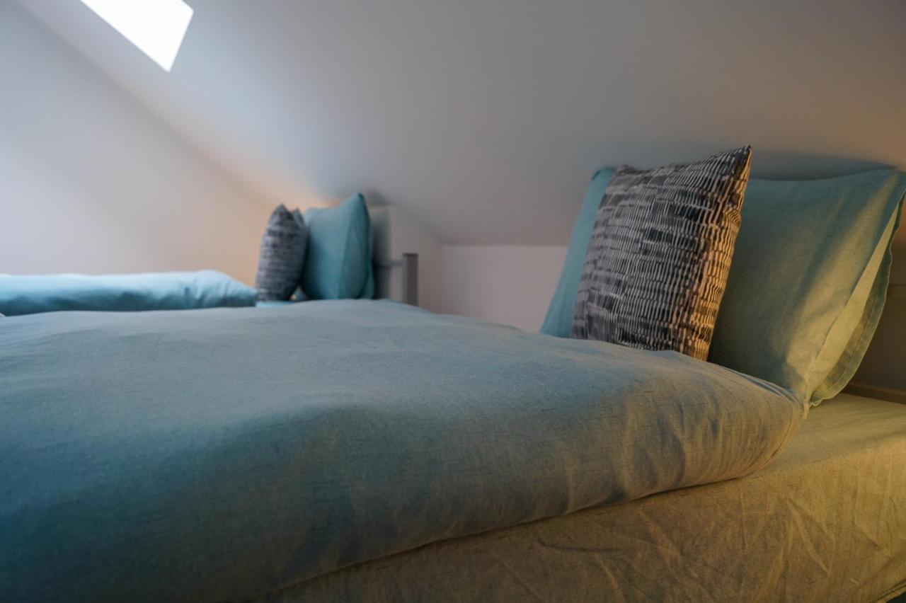 Dreibettzimmer mit Gemeinschaftsbad