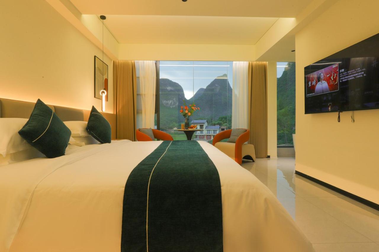 King Room with Mountain View