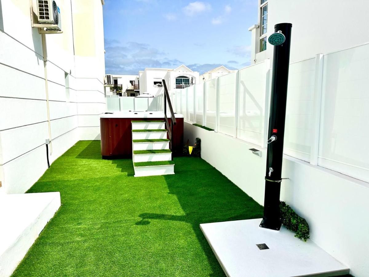 Casa Caletón Blanco Pool And SPA - B&B Puerto del Carmen