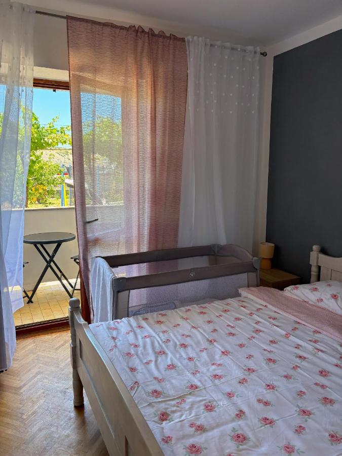 Apartman Ivče - Bed and Breakfast Lopar