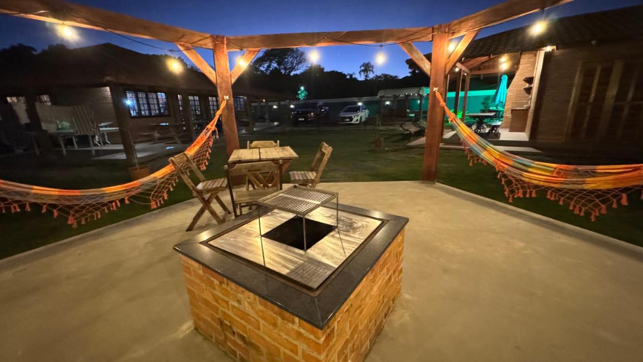 Casa Vila Say 04 quartos ar e Piscina Aquecida - B&B São Francisco do Sul