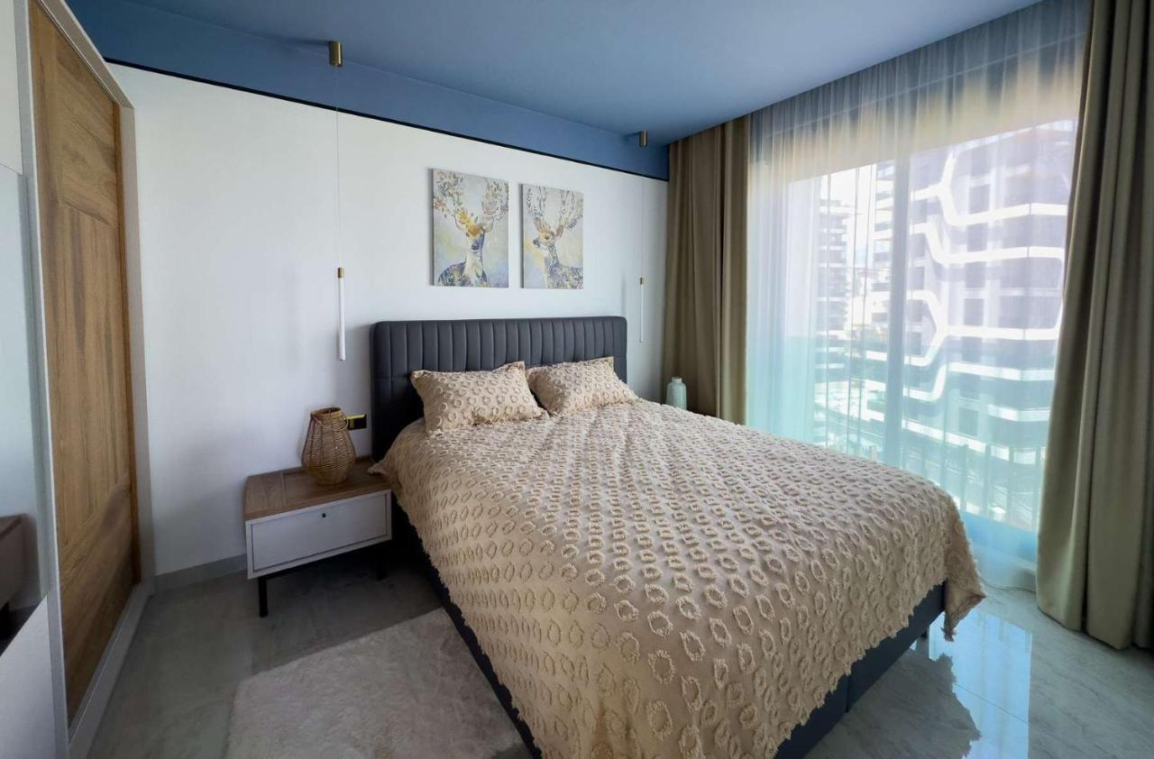 Appartamento con 1 Camera da Letto, Balcone e Vista Montagna 