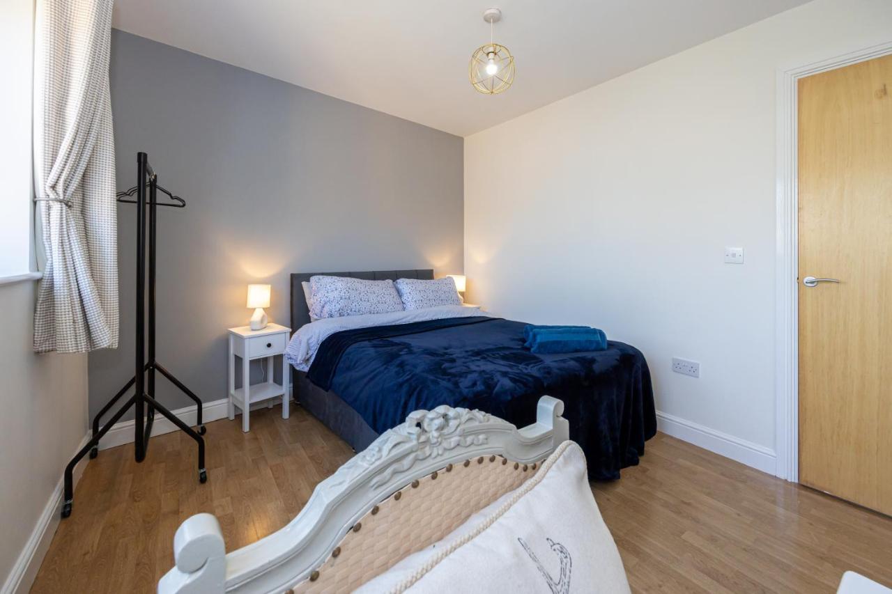 Cosy, Central 2 Bed flat parking - B&B Mánchester