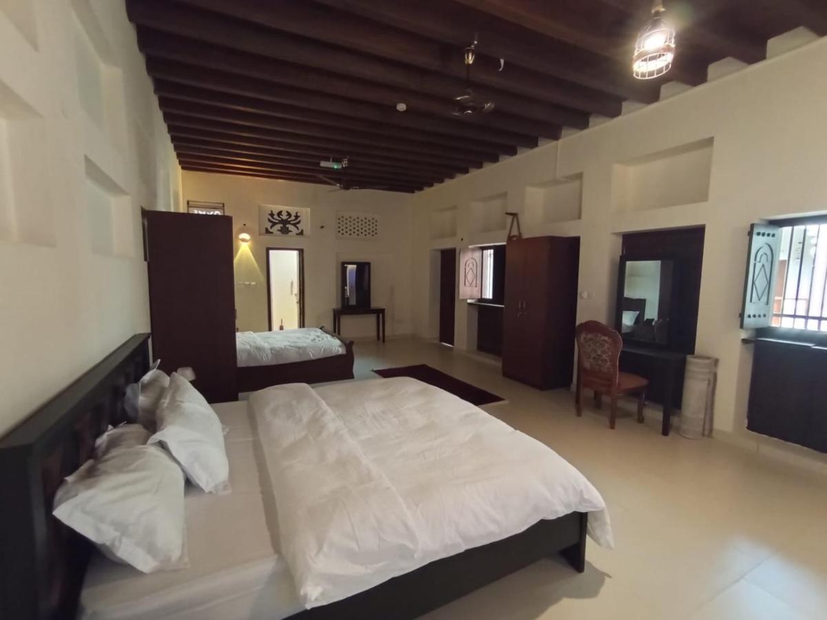 Deluxe Family Room