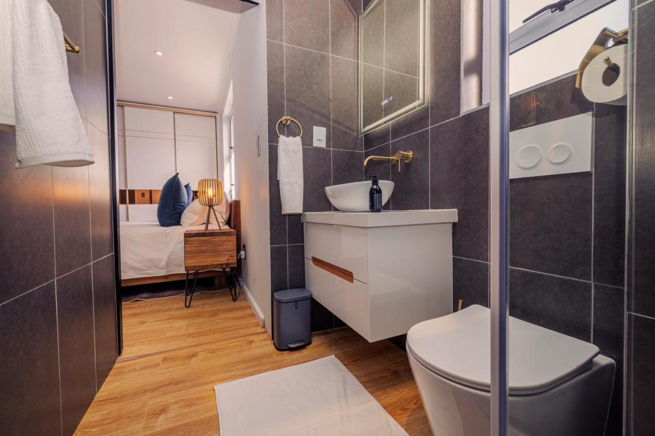 C Breeze Villa 8 - B&B