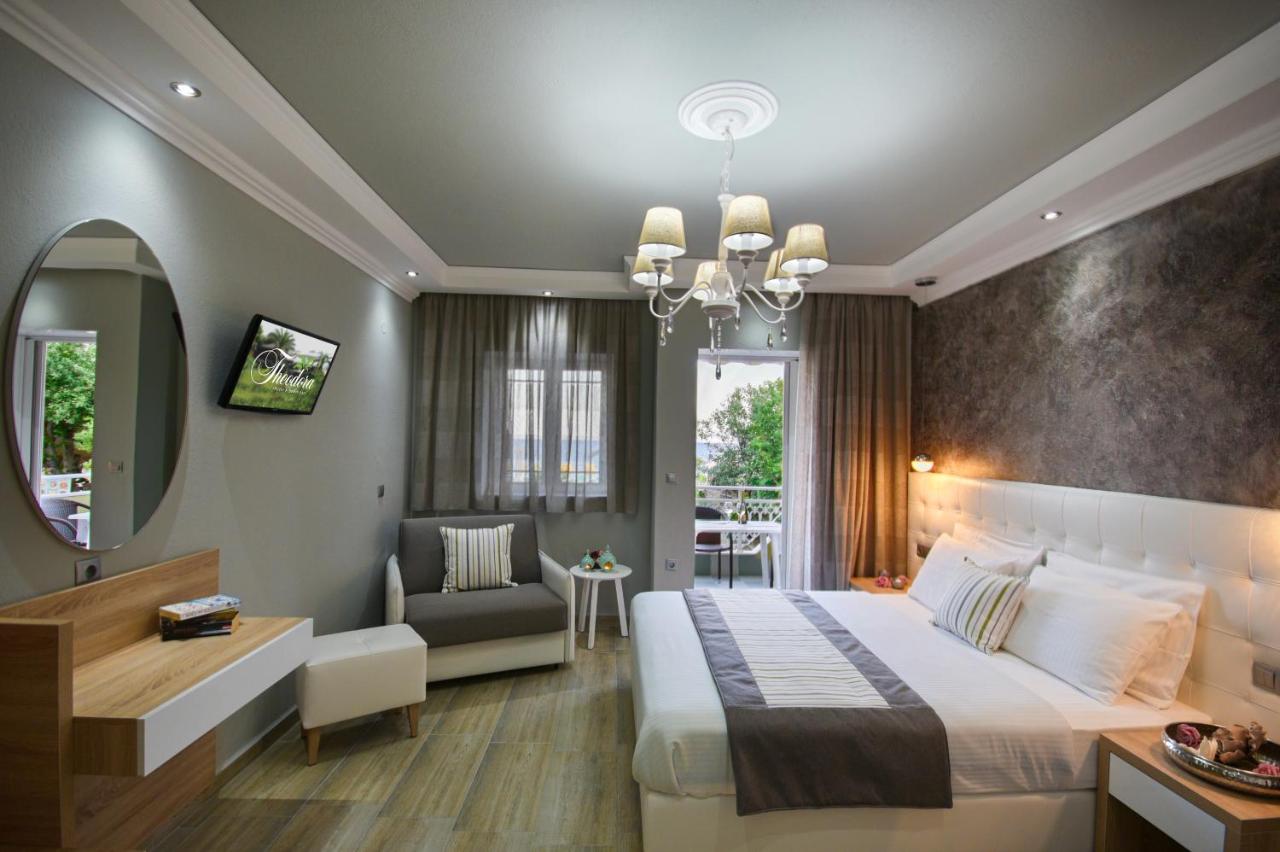 Sarti Theodora - B&B Sárti