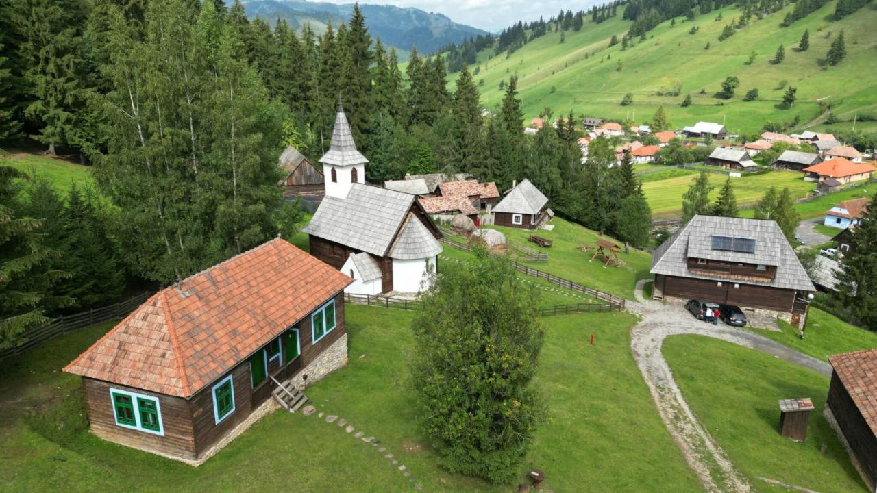 Gyimesi Skanzen - Bed and Breakfast Valea Boroș