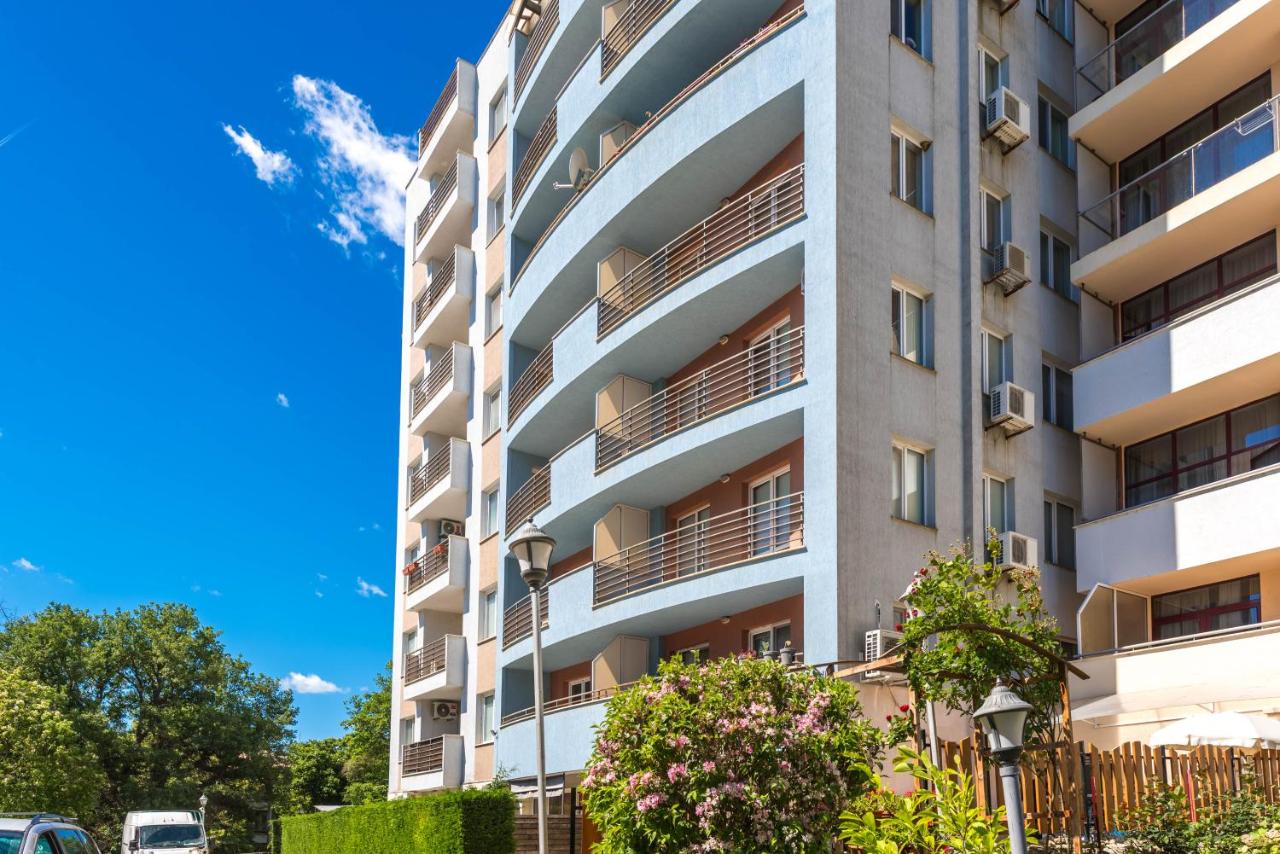 SeaNest Golden Sands Apartment - B&B Zlatni Pyasatsi