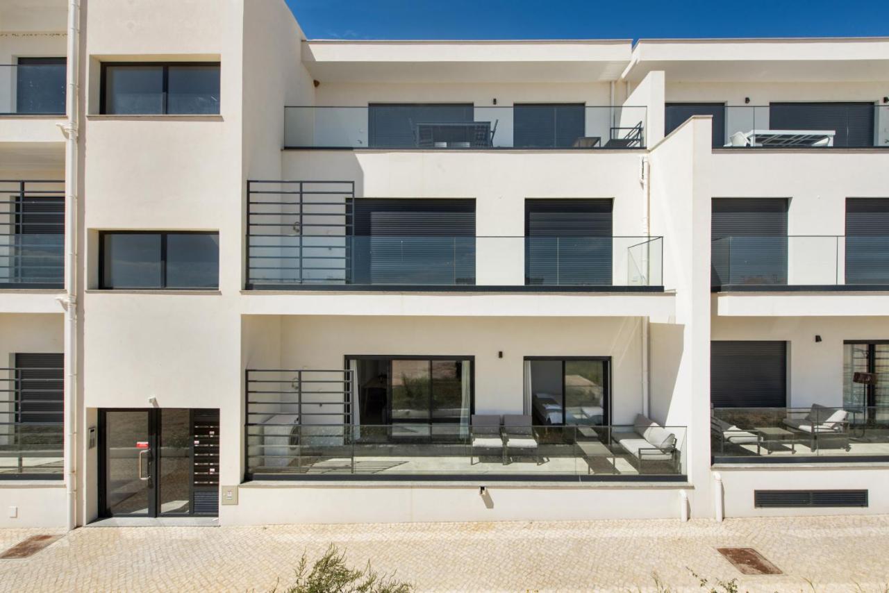 One-Bedroom Apartment with Balcony