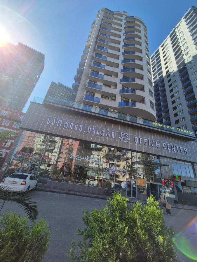 აპარტამენტი თეა ზღვიდან 50 მეტრში - Ferienwohnung Batumi