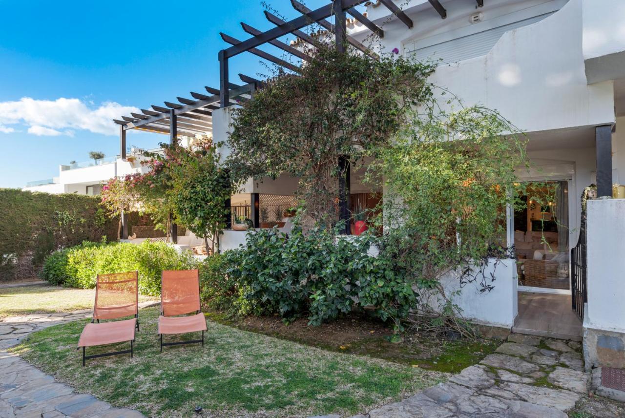 Beautiful Apartment with pool & parking - Bed and Breakfast Marbella