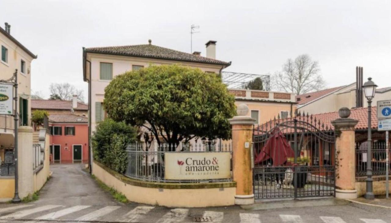 Villa Luccon - Mirano Centro Storico - B&B